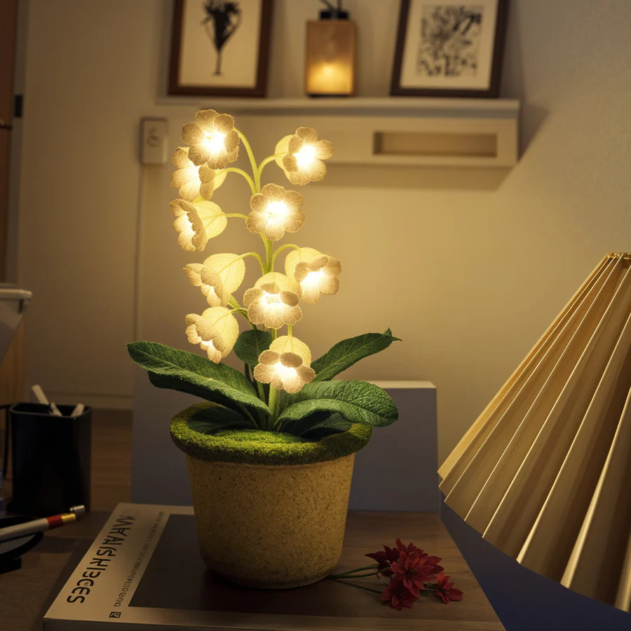Soft Light Handmade Flower Décor Blooming Lily Crochet Lamp