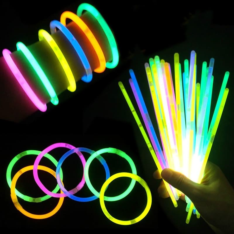100-Pack Bright Waterproof Glow Sticks for Summer Parties - Image 8
